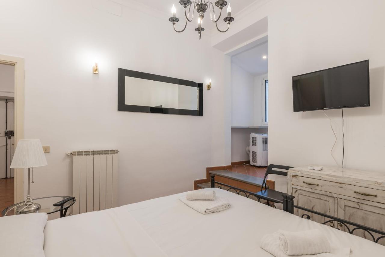 Joivy Trevi Fountain'S Relais Daire Roma Dış mekan fotoğraf